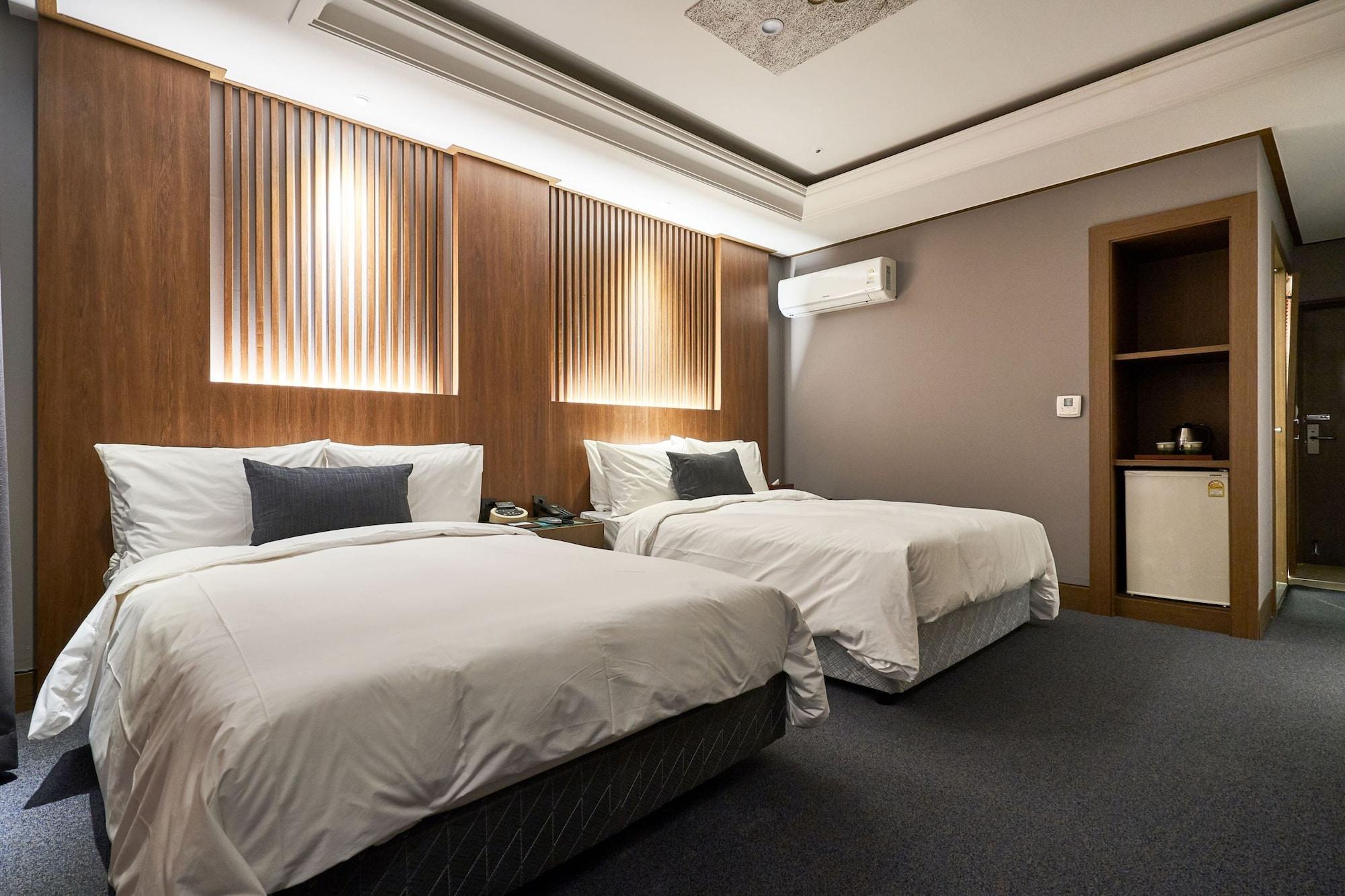 The Koryo Hotel Bucheon Exteriör bild